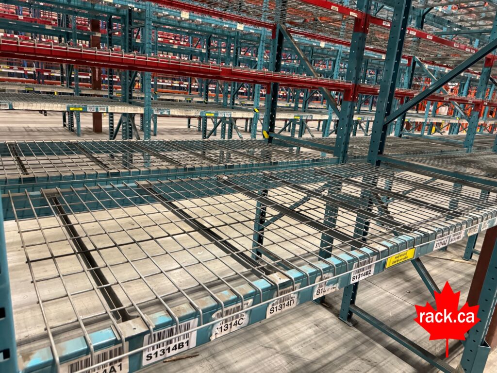 Universal Waterfall Wire Mesh Decking